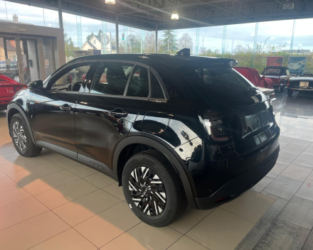 FIAT 600 1.2 HYBRID DCT 110HP - AUTOMAAT - € 23.900 - 4 KM NIEUW!