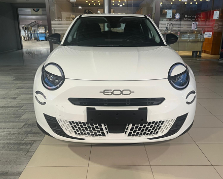 FIAT 600 BUSINESS EDITION - € 23.900