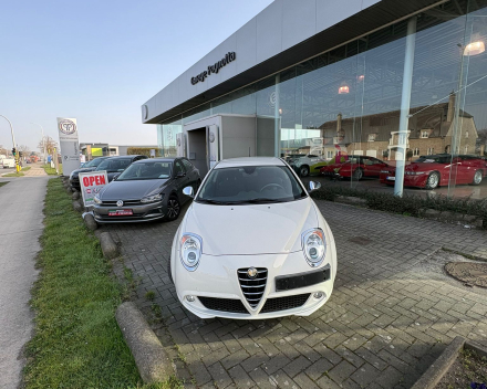 Alfa Romeo Mito 1.4 Exclusive - € 5.500