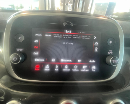 FIAT 500X 1.6 MJET - FULL OPTION + LEDER - BICOLORE - € 16.200