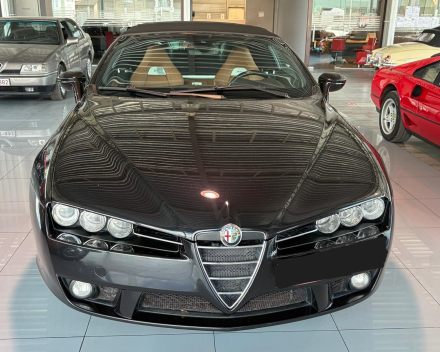 ALFA ROMEO SPIDER 2.0 JTD - € 9.900