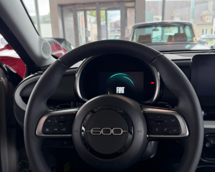Fiat 600 1.2 Hybrid Icon Business - € 21.500