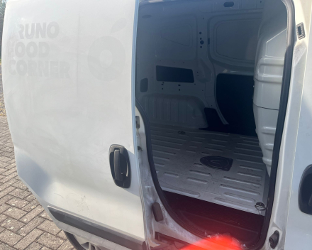 FIAT NEW FIORINO SX 1.4 ESSENCE 77HP E6 - BTW AFTREKBAAR - € 6.800