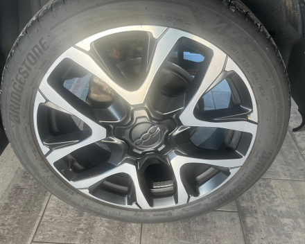 FIAT 500X 1.6 MJET - FULL OPTION + LEDER - BICOLORE - € 16.200