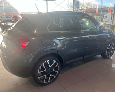 FIAT 500X 1.6 MJET - FULL OPTION + LEDER - BICOLORE - € 16.200