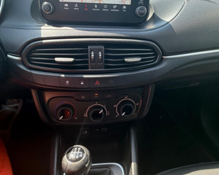 FIAT TIPO 1.4i Mirror Business - € 8.500