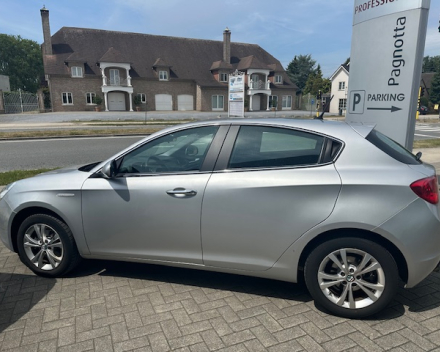 ALFA ROMEO GIULIETTA 1.4 TB 16V TURISMO -  €11.500 